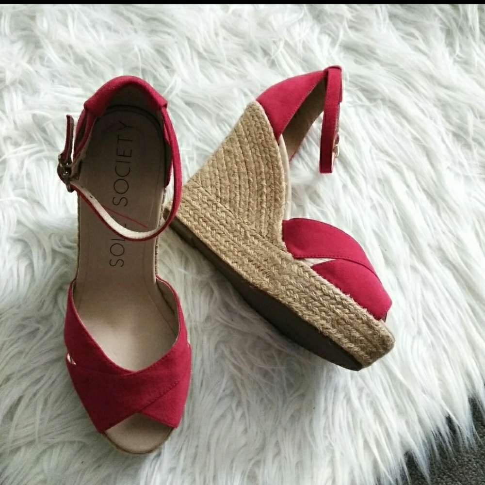 NWT Sole Society wedges sandals.